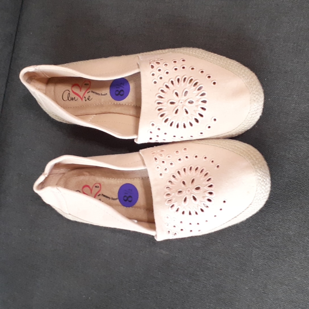 Pink flats
